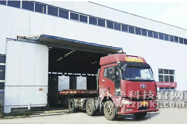 驻马店客户采购的一批单机滤筒除尘器设备发货